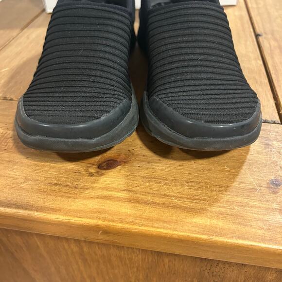 BZEES Sz 8 Black Glee Comfort Slip On Ribbed Lightweight Knit Upper Stretch Sho - Picture 5 of 10